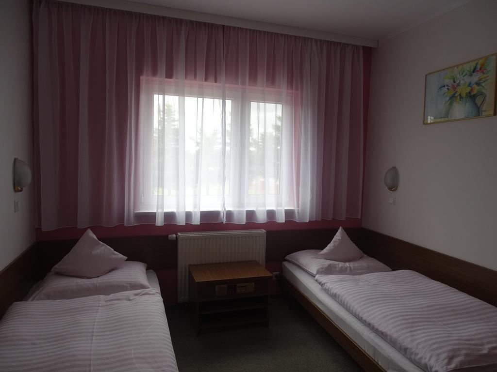 סטשאו Motel 2000 מראה חיצוני תמונה