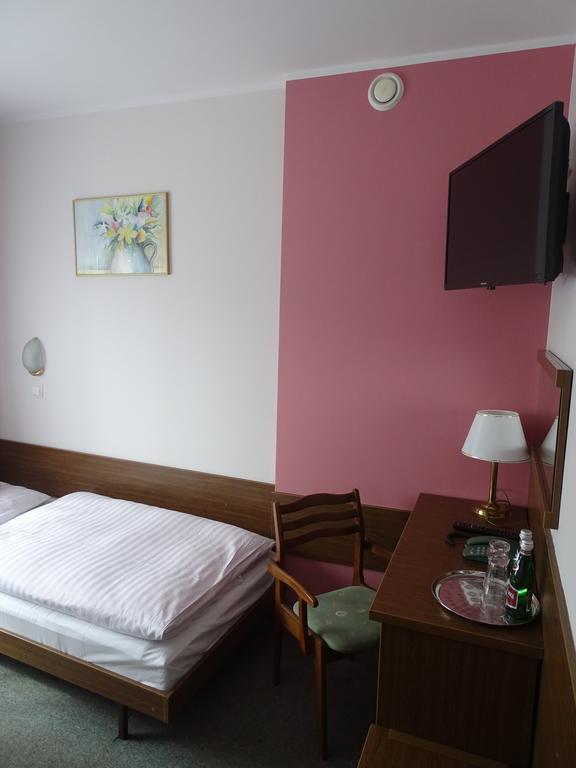 סטשאו Motel 2000 מראה חיצוני תמונה