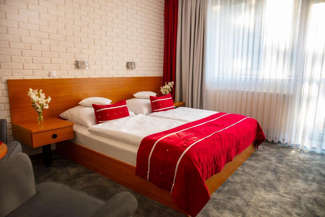 סטשאו Motel 2000 מראה חיצוני תמונה